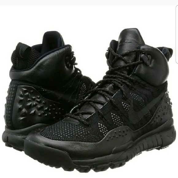 nike lupinek flyknit mens sneaker boot